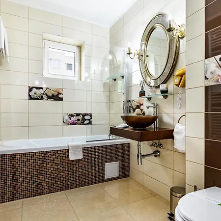 Luxury Avantgarden 3 Apartment *