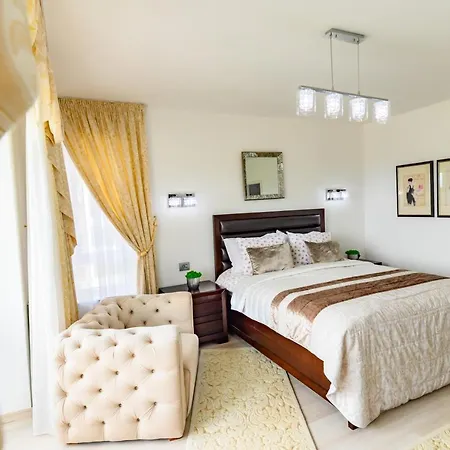 Luxury Avantgarden 3 Apartment