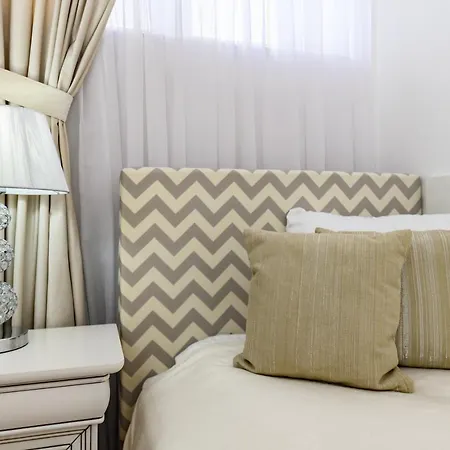 Luxury Avantgarden 3