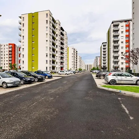 Luxury Avantgarden 3